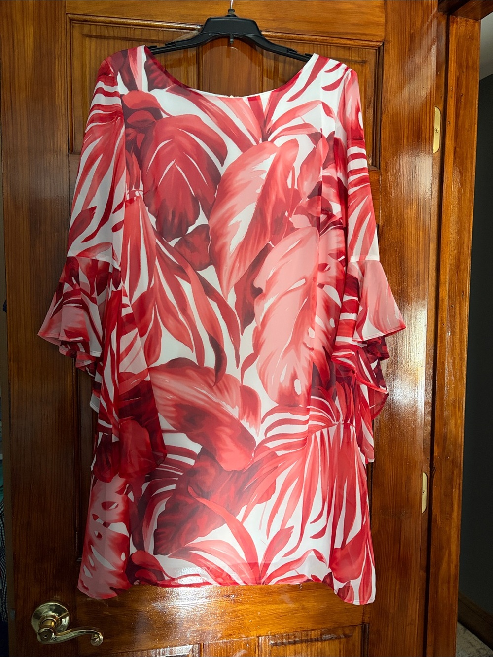 connected apparel Red & White Tropical-Print Ruffle-Sleeve Tunic